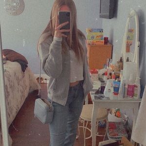 Meet your Posher, Madie